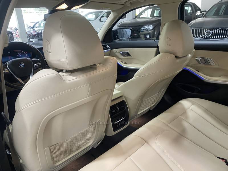 BMW - 320I 2.0 SPORT GP 16V TURBO ACTIVE FLEX 4P AUTOMÁTICO - 2019/2020 - Preta - R$ 199.900,00