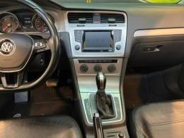 VOLKSWAGEN - GOLF 1.4 TSI COMFORTLINE 16V GASOLINA 4P AUTOMÁTICO - 2015/2015 - Branca - R$ 78.900,00