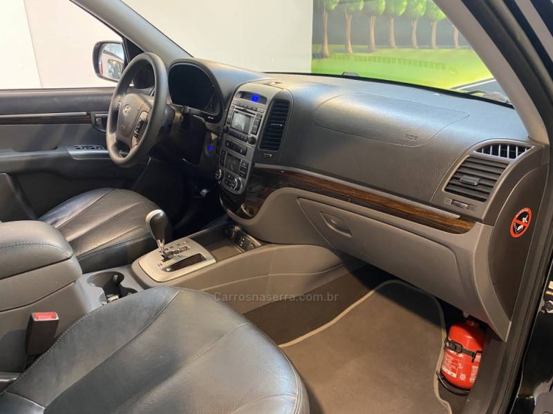 HYUNDAI - SANTA FÉ 2.4 MPI 2WD 16V GASOLINA 4P AUTOMÁTICO - 2011/2012 - Preta - R$ 55.900,00
