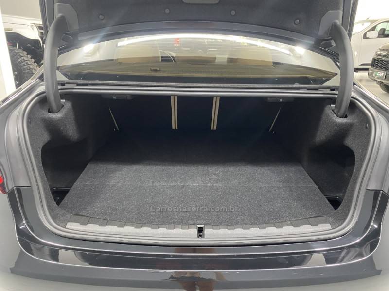 BMW - 320I 2.0 SPORT GP 16V TURBO ACTIVE FLEX 4P AUTOMÁTICO - 2019/2020 - Preta - R$ 199.900,00
