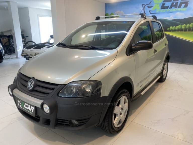 VOLKSWAGEN - CROSSFOX 1.6 MI FLEX 8V 4P MANUAL - 2008/2009 - Bege - R$ 35.900,00