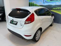 FORD - FIESTA 1.6 SE HATCH 16V FLEX 4P MANUAL - 2016/2017 - Branca - R$ 52.900,00