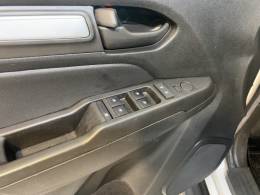 CHEVROLET - S10 2.8 LS 4X4 CD 16V TURBO DIESEL 4P MANUAL - 2022/2023 - Branca - R$ 155.900,00