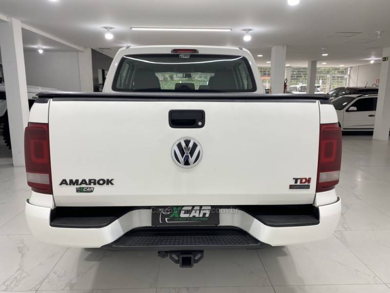 VOLKSWAGEN - AMAROK 2.0 SE 4X4 CD 16V TURBO INTERCOOLER DIESEL 4P MANUAL - 2018/2018 - Branca - R$ 109.900,00