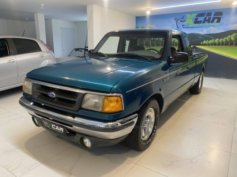 FORD - RANGER 4.0 STX 4X2 CE V6 12V GASOLINA 2P MANUAL - 1995/1995 - Verde - R$ 69.900,00