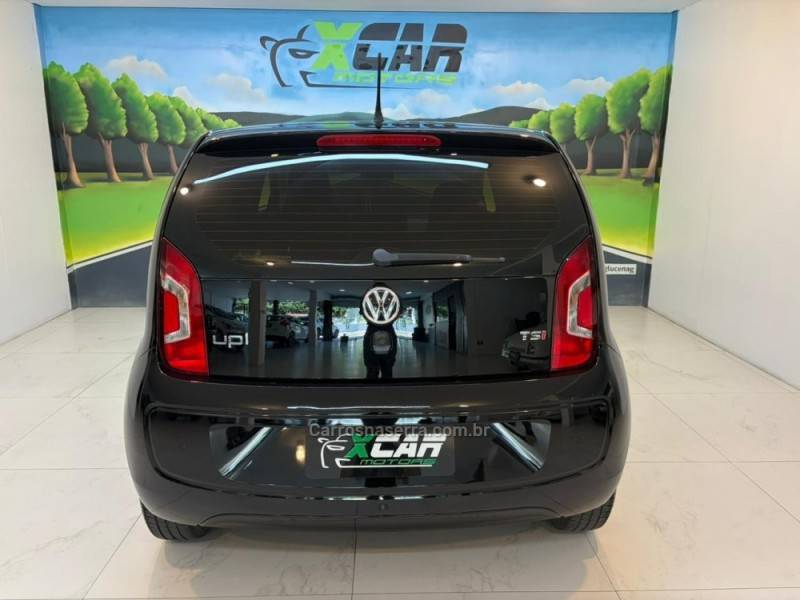 VOLKSWAGEN - UP 1.0 TSI MOVE UP 12V FLEX 4P MANUAL - 2015/2016 - Preta - R$ 53.900,00