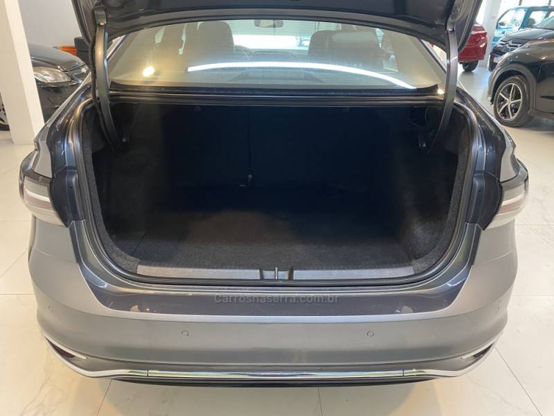 VOLKSWAGEN - VIRTUS 1.0 200 TSI HIGHLINE AUTOMÁTICO - 2023/2023 - Cinza - R$ 118.900,00