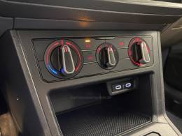 VOLKSWAGEN - POLO 1.0 MPI TRACK 4P MANUAL - 2023/2024 - Branca - R$ 72.900,00