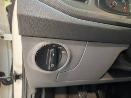 VOLKSWAGEN - POLO 1.0 MPI TRACK 4P MANUAL - 2023/2024 - Branca - R$ 72.900,00