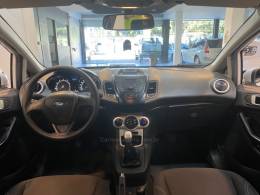 FORD - FIESTA 1.6 SE HATCH 16V FLEX 4P MANUAL - 2016/2017 - Branca - R$ 55.900,00