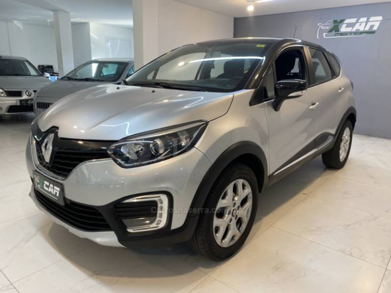 RENAULT - CAPTUR 1.6 16V SCE FLEX ZEN MANUAL - 2019/2019 - Prata - R$ 71.900,00