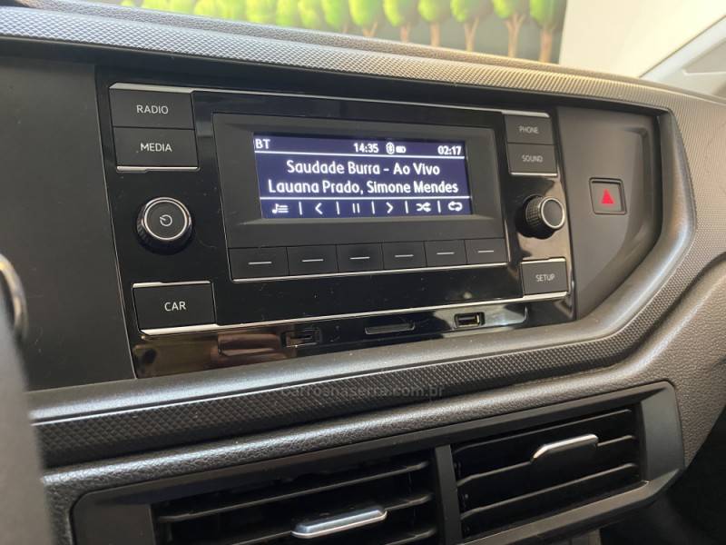 VOLKSWAGEN - POLO 1.0 MPI TRACK 4P MANUAL - 2023/2024 - Branca - R$ 72.900,00