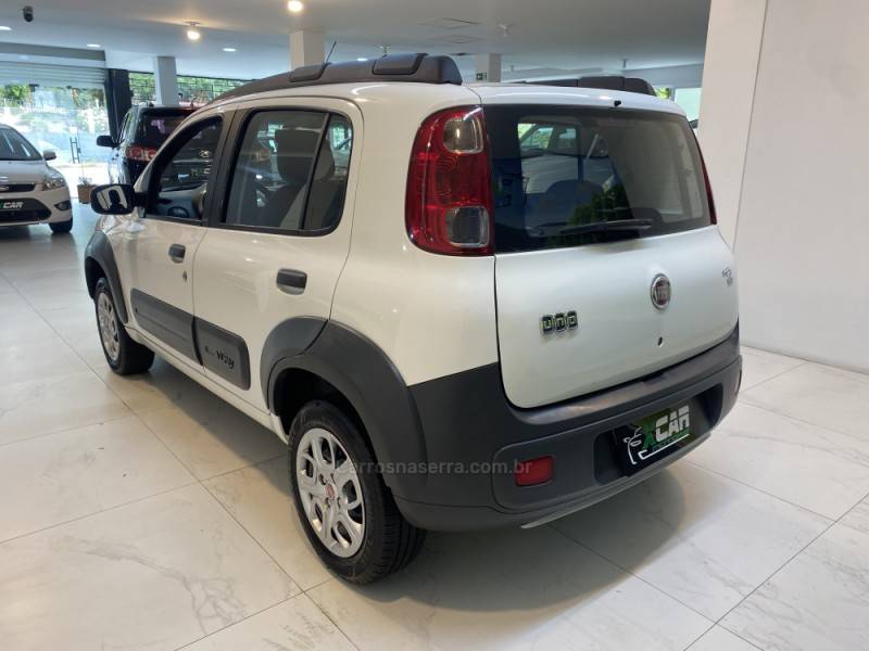 FIAT - UNO 1.4 WAY 8V FLEX 4P MANUAL - 2014/2014 - Branca - R$ 38.900,00