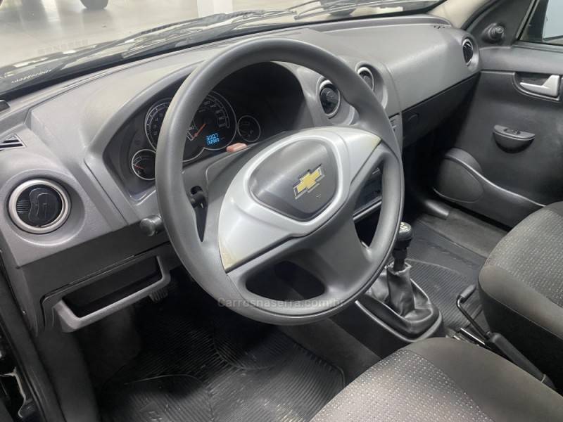 CHEVROLET - CELTA 1.0 MPFI VHC 8V GASOLINA 4P MANUAL - 2012/2013 - Preta - R$ 34.900,00