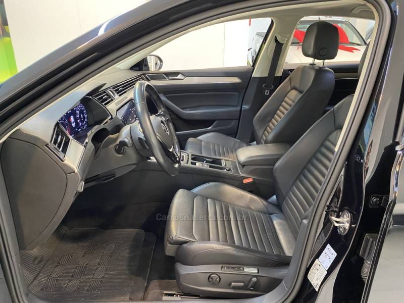 VOLKSWAGEN - PASSAT 2.0 TSI HIGLHINE GASOLINA 4P AUTOMATIZADO - 2018/2018 - Preta - R$ 154.900,00