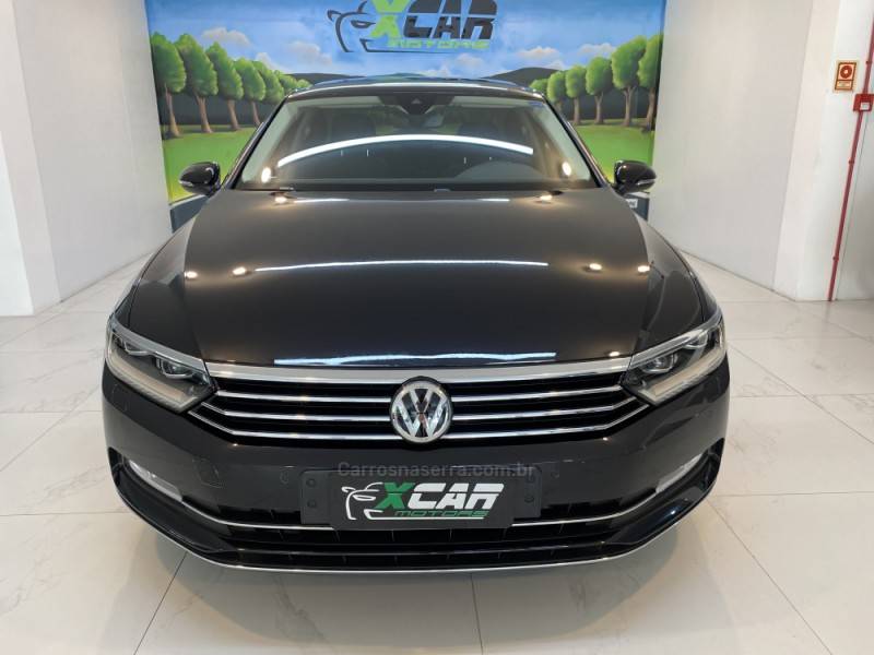 VOLKSWAGEN - PASSAT 2.0 TSI HIGLHINE GASOLINA 4P AUTOMATIZADO - 2018/2018 - Preta - R$ 154.900,00