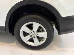 TOYOTA - RAV4 2.0 4X2 16V GASOLINA 4P AUTOMÁTICO - 2014/2014 - Branca - R$ 79.900,00