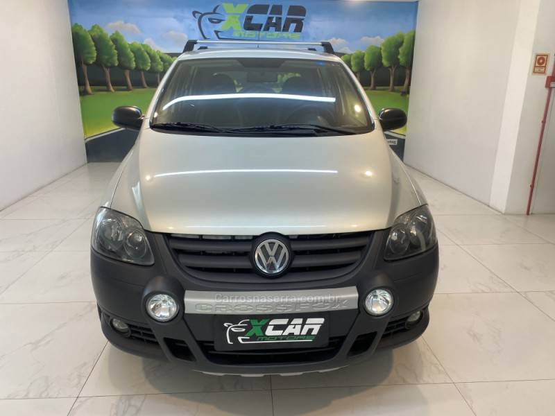 VOLKSWAGEN - CROSSFOX 1.6 MI FLEX 8V 4P MANUAL - 2008/2009 - Bege - R$ 35.900,00
