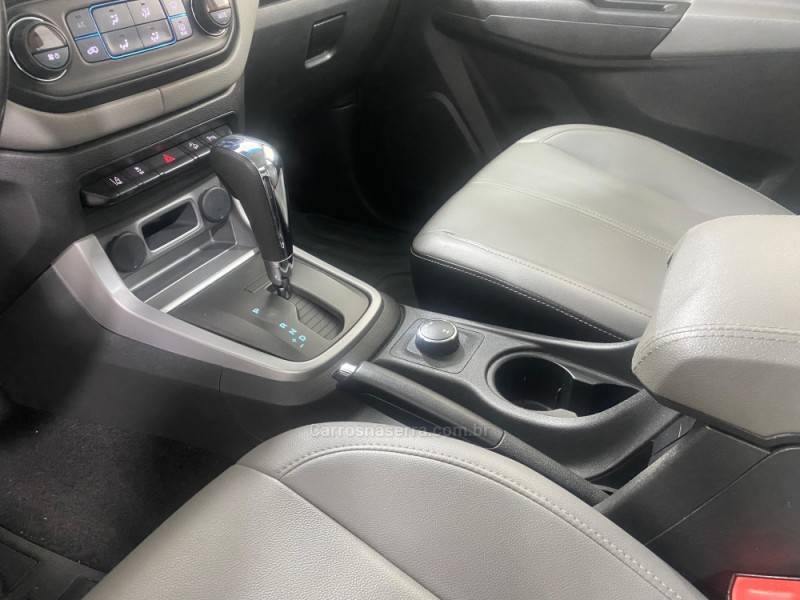 CHEVROLET - S10 2.8 LTZ 4X4 CD 16V TURBO DIESEL 4P AUTOMÁTICO - 2018/2019 - Prata - R$ 154.900,00
