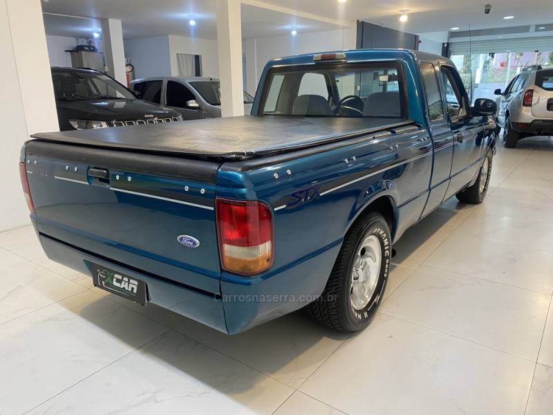 FORD - RANGER 4.0 STX 4X2 CE V6 12V GASOLINA 2P MANUAL - 1995/1995 - Verde - R$ 69.900,00