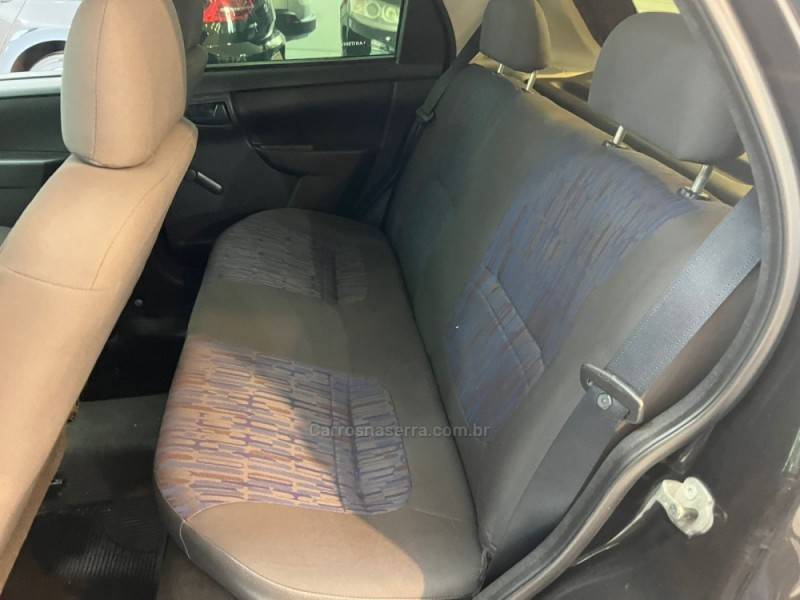 CHEVROLET - CELTA 1.0 MPFI SPIRIT 8V FLEX 4P MANUAL - 2009/2010 - Preta - R$ 21.900,00