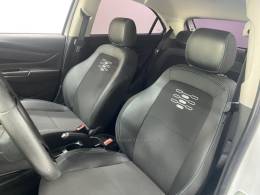CHEVROLET - ONIX 1.0 JOY BLACK 8V FLEX 4P MANUAL - 2021/2021 - Branca - R$ 62.900,00
