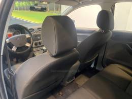 FORD - FOCUS 1.6 GLX 16V FLEX 4P MANUAL - 2012/2013 - Branca - R$ 48.900,00