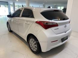 HYUNDAI - HB20 1.0 COMFORT 12V FLEX 4P MANUAL - 2013/2013 - Branca - R$ 41.900,00