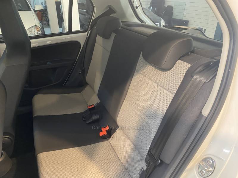 VOLKSWAGEN - UP 1.0 MPI TAKE UP 12V FLEX 4P MANUAL - 2016/2016 - Branca - R$ 41.900,00