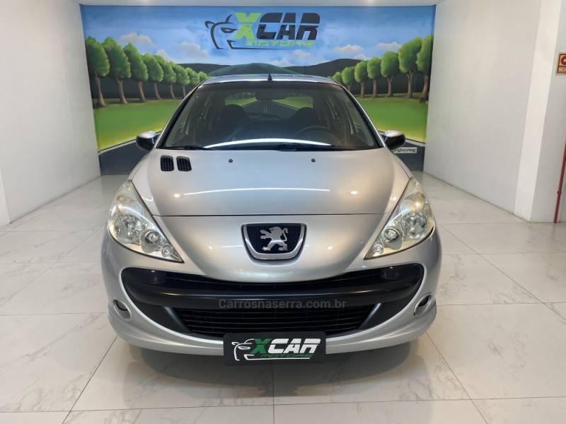 PEUGEOT - 207 1.4 XR SPORT 8V FLEX 4P MANUAL - 2009/2010 - Prata - R$ 23.900,00