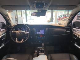 TOYOTA - HILUX SW4 2.8 SRX 4X4 16V TURBO INTERCOOLER DIESEL 4P AUTOMÁTICO - 2021/2021 - Preta - R$ 289.900,00