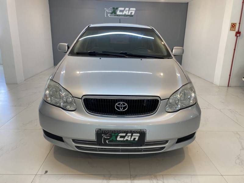 TOYOTA - COROLLA 1.8 XEI 16V GASOLINA 4P AUTOMÁTICO - 2002/2003 - Prata - R$ 36.900,00