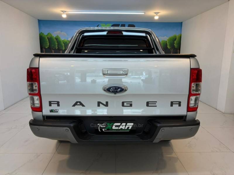 FORD - RANGER 2.2 XLS 4X4 CD 16V DIESEL 4P AUTOMÁTICO - 2019/2019 - Prata - R$ 132.900,00