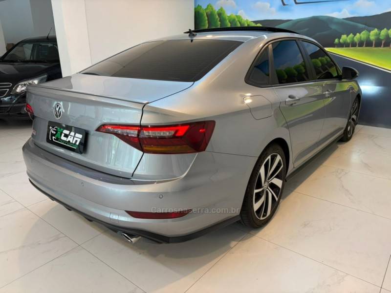 VOLKSWAGEN - JETTA 2.0 16V TSI GLI 350 GASOLINA 4P AUTOMÁTICO - 2020/2020 - Prata - R$ 163.900,00