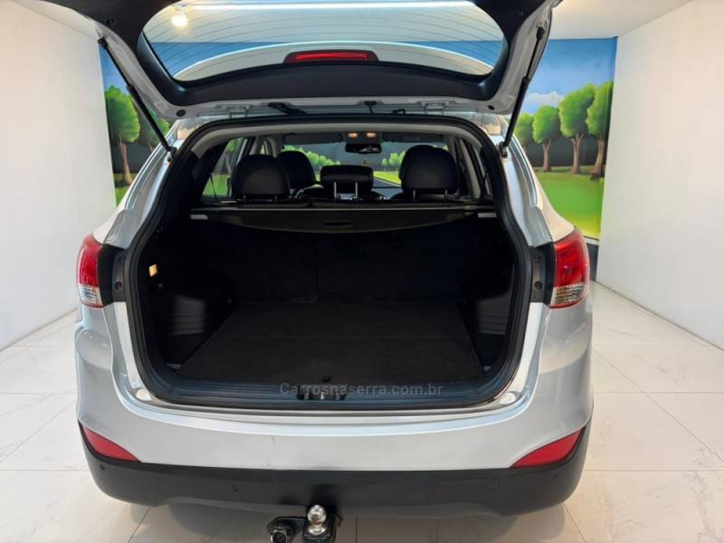 HYUNDAI - IX35 2.0 MPFI GLS 16V FLEX 4P AUTOMÁTICO - 2011/2012 - Prata - R$ 63.900,00
