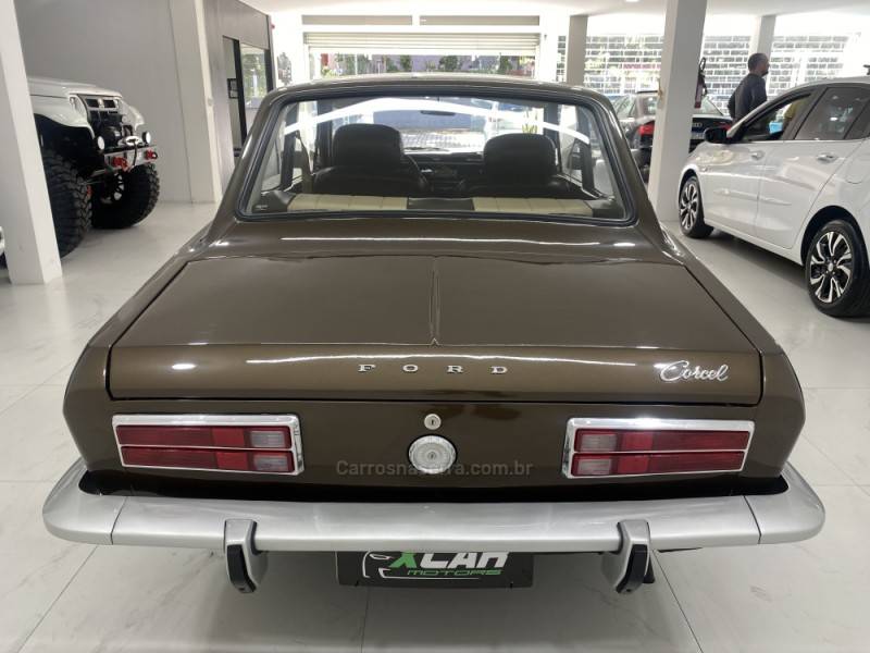 FORD - CORCEL 1.4 8V GASOLINA 2P MANUAL - 1976/1976 - Marrom - R$ 45.000,00