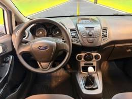 FORD - FIESTA 1.6 SE HATCH 16V FLEX 4P MANUAL - 2016/2017 - Branca - R$ 52.900,00