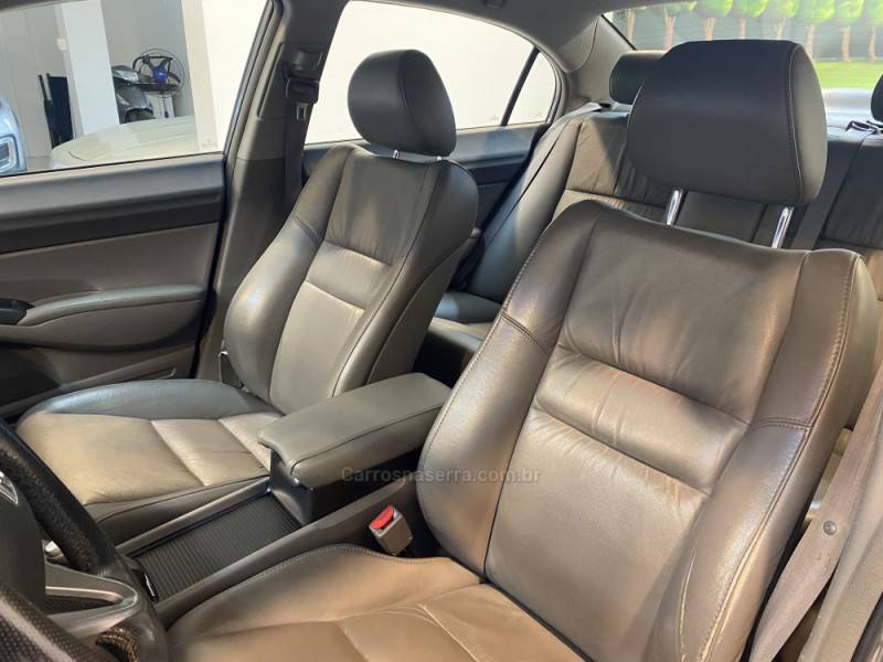 HONDA - CIVIC 1.8 LXL SE 16V FLEX 4P AUTOMÁTICO - 2011/2011 - Cinza - R$ 56.900,00