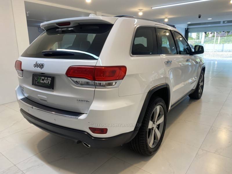 JEEP - GRAND CHEROKEE 3.6 LIMITED 4X4 V6 24V GASOLINA 4P AUTOMATICO - 2014/2015 - Branca - R$ 104.900,00