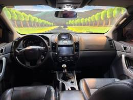FORD - RANGER 2.2 XLS 4X4 CD 16V DIESEL 4P AUTOMÁTICO - 2014/2014 - Prata - R$ 104.900,00