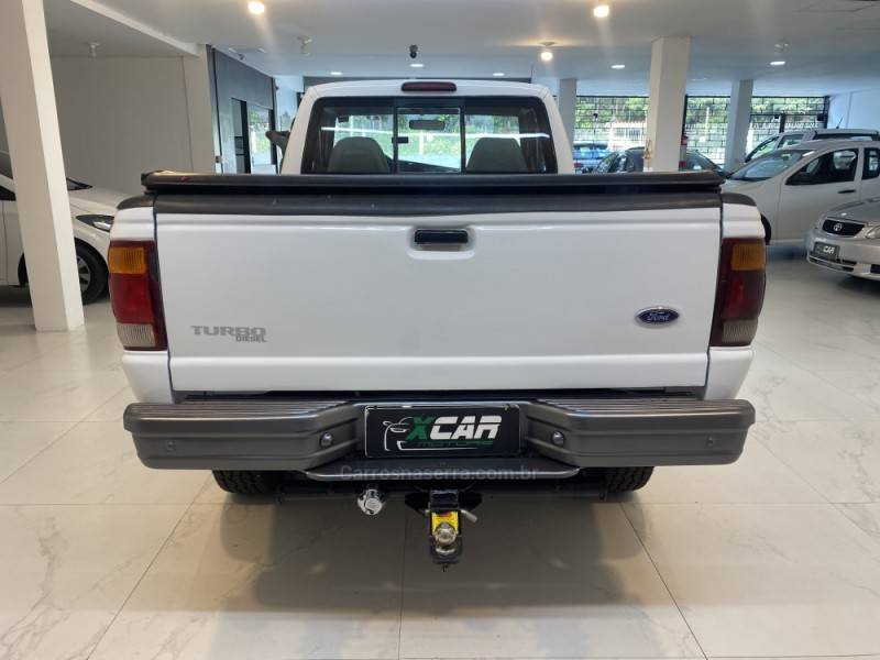 FORD - RANGER 2.5 XL 4X4 CS 8V DIESEL 2P MANUAL - 1999/2000 - Branca - R$ 63.900,00