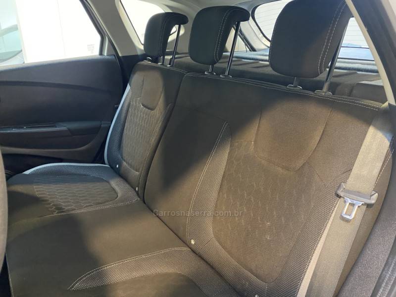 RENAULT - CAPTUR 1.6 16V SCE FLEX ZEN MANUAL - 2019/2019 - Prata - R$ 71.900,00