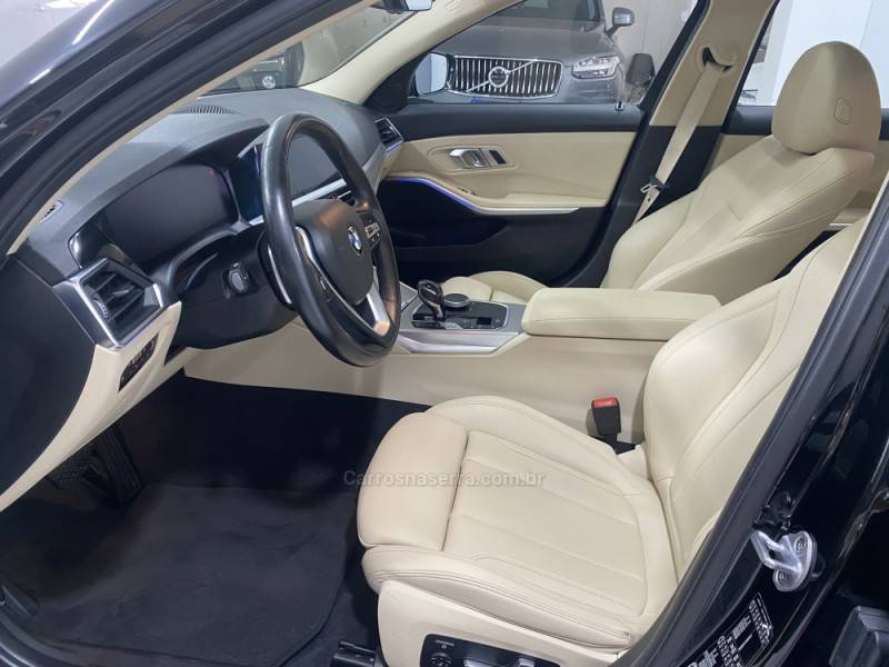 BMW - 320I 2.0 SPORT GP 16V TURBO ACTIVE FLEX 4P AUTOMÁTICO - 2019/2020 - Preta - R$ 199.900,00