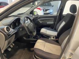 FORD - FIESTA 1.0 MPI TRAIL HATCH 8V FLEX 4P MANUAL - 2007/2008 - Prata - R$ 23.900,00