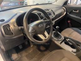 KIA MOTORS - SPORTAGE 2.0 LX 4X2 16V FLEX 4P MANUAL - 2011/2011 - Branca - Sob Consulta
