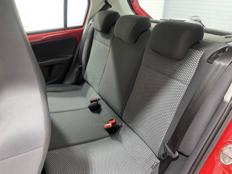VOLKSWAGEN - UP 1.0 MPI MOVE UP 12V FLEX 2P MANUAL - 2014/2015 - Vermelha - R$ 44.900,00
