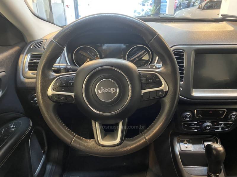JEEP - COMPASS 2.0 16V FLEX LONGITUDE AUTOMÁTICO - 2017/2017 - Preta - R$ 94.900,00