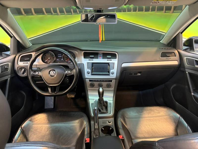 VOLKSWAGEN - GOLF 1.4 TSI COMFORTLINE 16V GASOLINA 4P AUTOMÁTICO - 2015/2015 - Branca - R$ 78.900,00