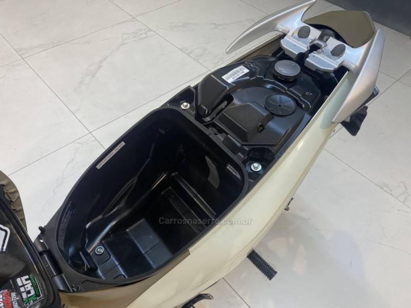 HONDA - BIZ 125 EX - 2021/2021 - Branca - R$ 16.900,00