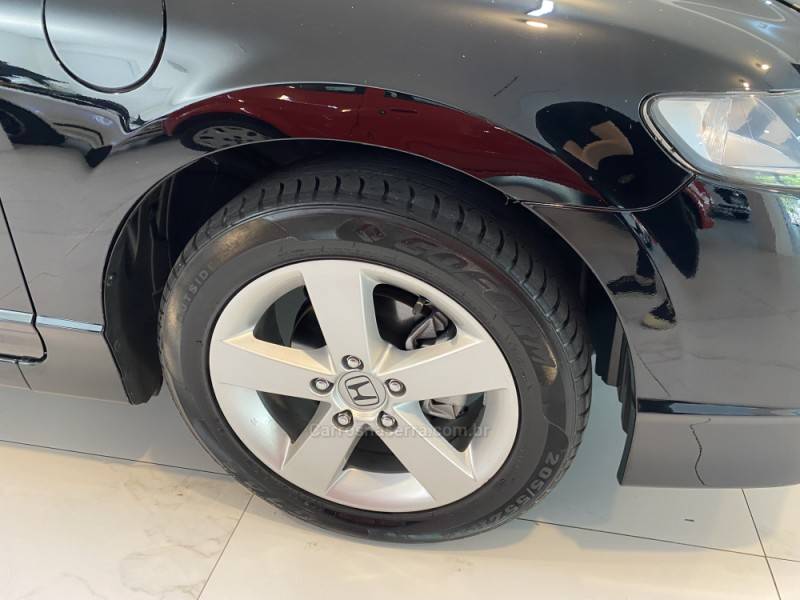 HONDA - CIVIC 1.8 LXS 16V GASOLINA 4P AUTOMÁTICO - 2010/2010 - Preta - R$ 57.900,00